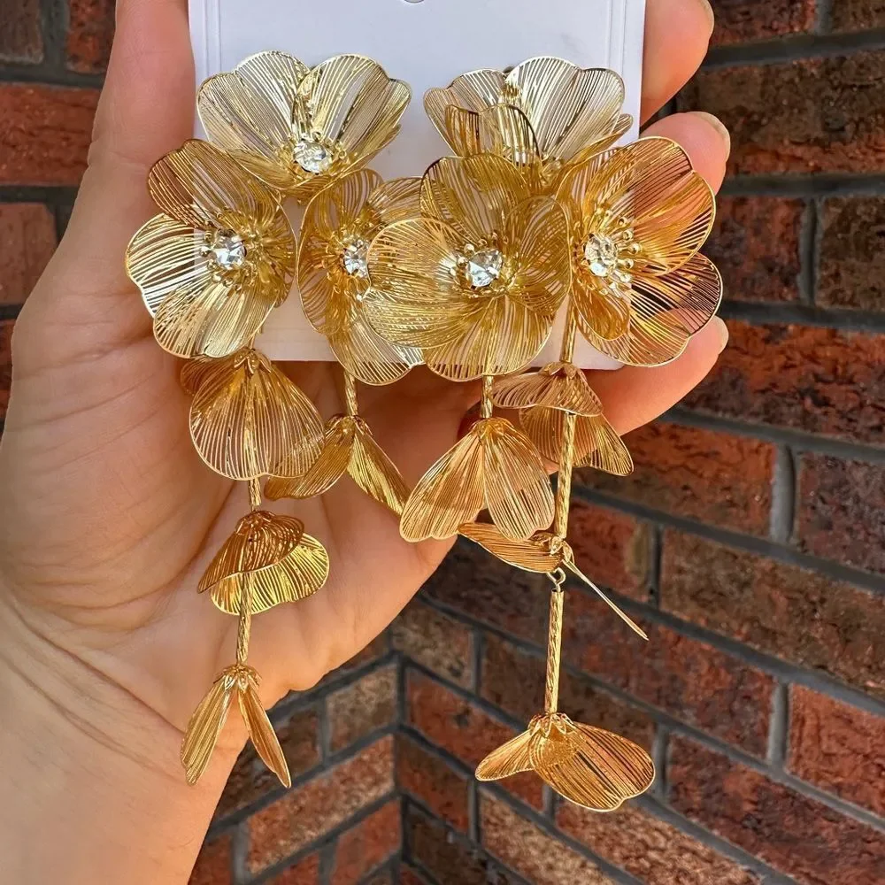 Zara Kate Middleton Famous Cascading Floral Earrings - Picture 8 of 17